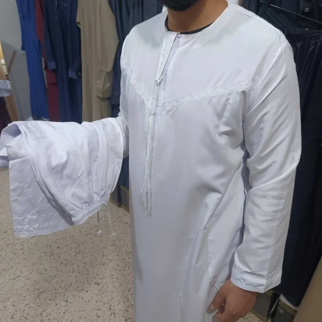 قميص أبيض مكة المدينة بالسروال - علبة